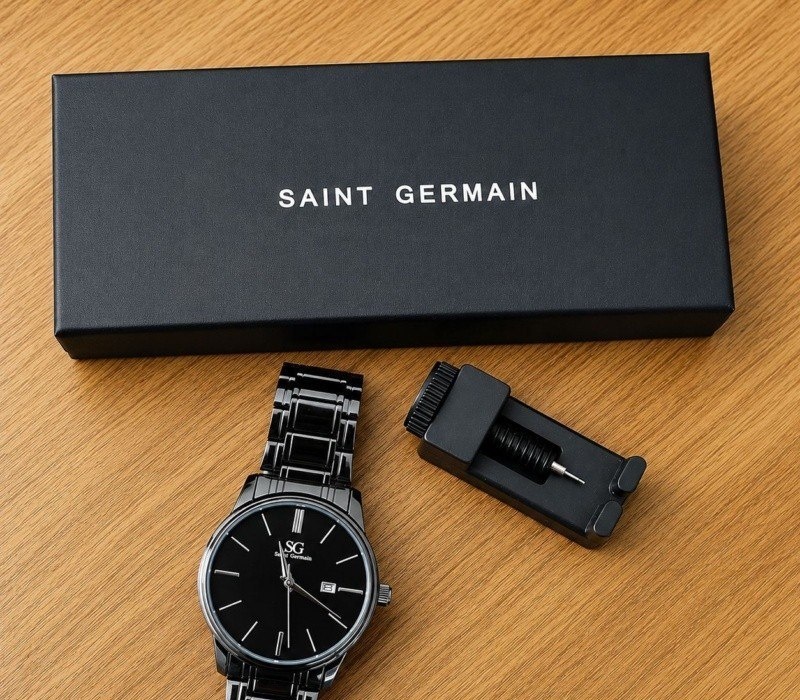 Relógio Chroma Preto Saint Germain Clássico Caixa Preta Detalhes Prata 42mm
